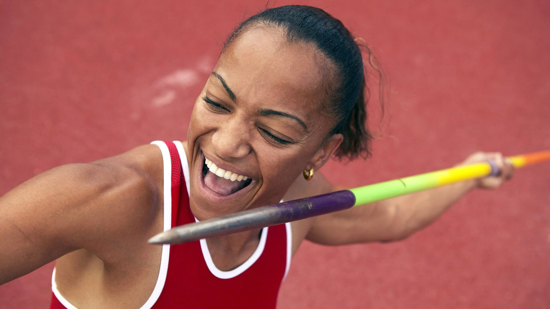 史密斯200米仰泳决赛发挥稳定，田径史密斯